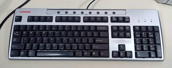 Compaq 4700P PS/2 Wired Black and Silver QWERTY Standard Multimedia Ke 1