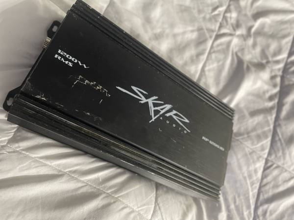 Amplificador Skar 1200w - $120 (Ciudad de Panamá)63440143736193121