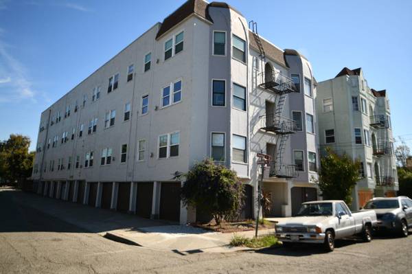 1 1951 Chestnut St., Completely Remodeled Studio, Hardwood Floors 1