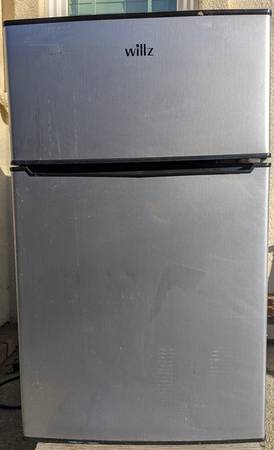 Small Upright Refrigerator $55 1