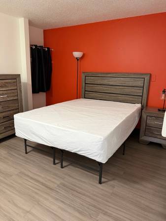 Handicapped Accessible, Free Parking, Fully Furnished 1