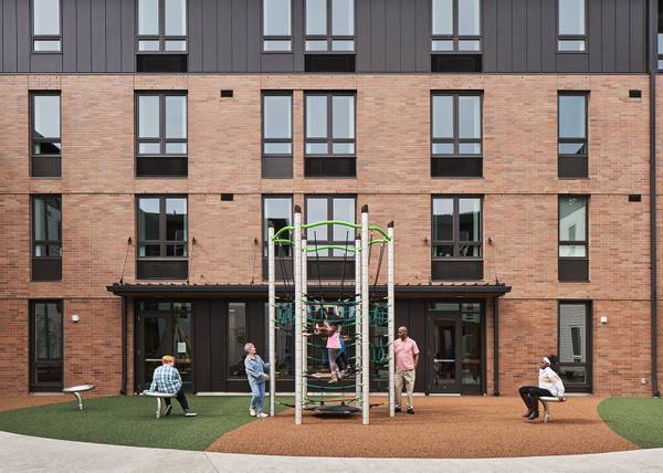 $1,139 / 1br - 487ft2 - Playground, Picnic Area, Resident Services (11560 SE Division St, Portland, OR)63831682976513120
