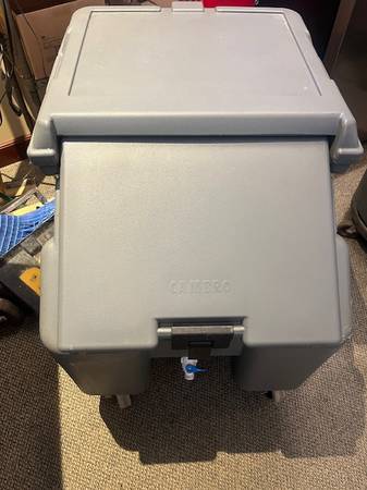 Cambro Ice Caddy 1