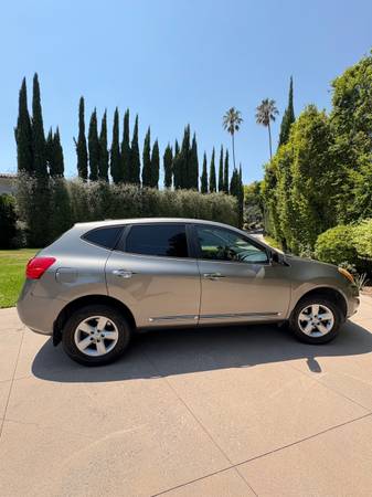NISSAN ROGUE 2012 FOR SALE NEGOTIABLE - $3,800 (pasadena)63470041895809122