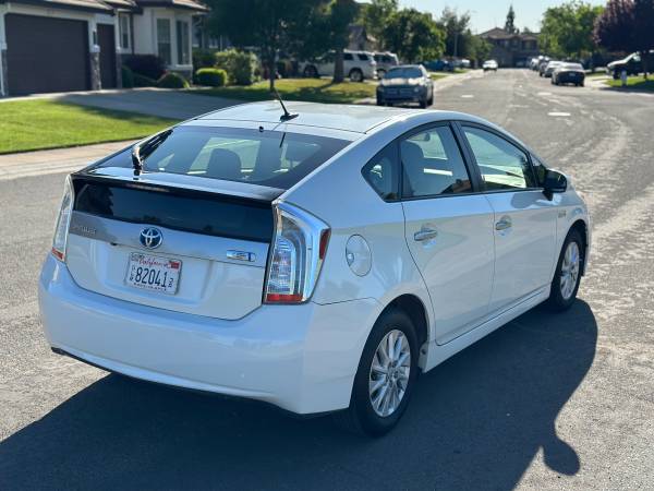 2013 Toyota Prius Plug In Hybrid Navigation Camera Alloy Wheels Smoged - $10,950 (Rancho Cordova)63619306682499123