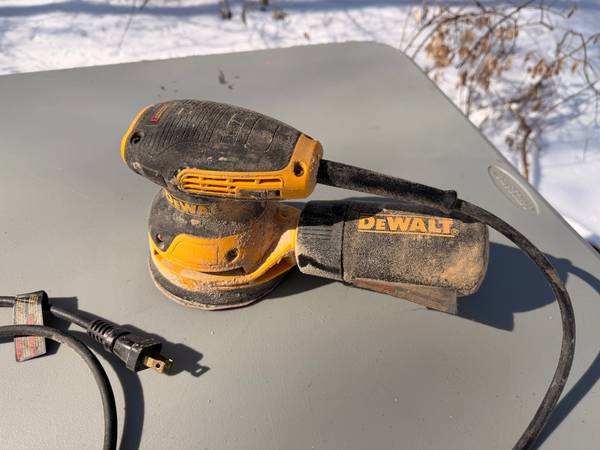 Dewalt 5\