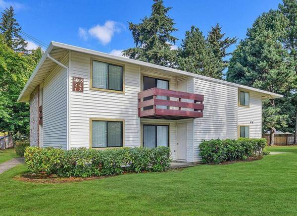 $1,545 / 2br - GET $500 in SAVINGS - Shaded Courtyards and Greenspaces (Powell Butte)63914854420482121