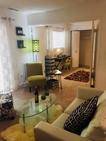 $1,340 / 1br - 850ft2 - Call The Palms your new home!! (311 Royal Palm)64015945553794122