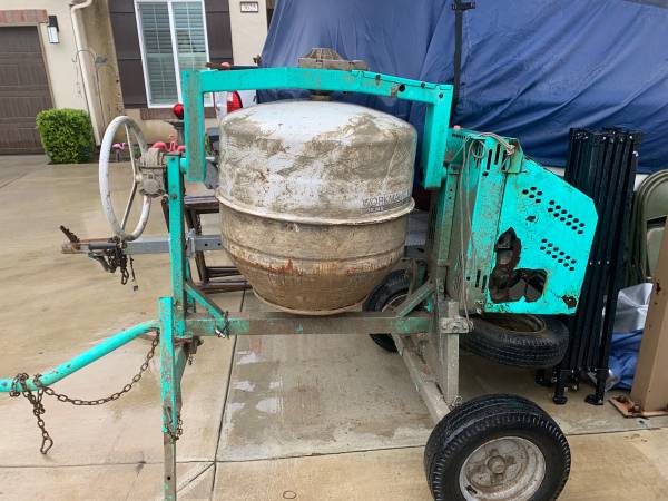 Towable Concrete Mixer 1