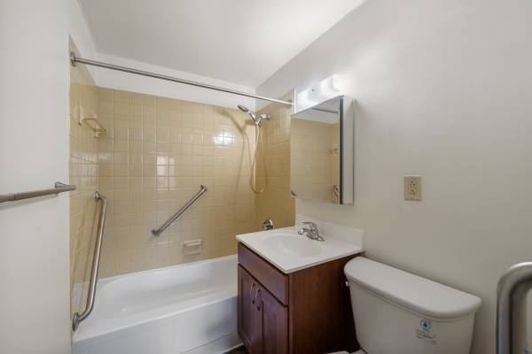 $1,547 / 1br - 484ft2 - Jaycee Place  Apartments (Lowell)63856337184259122