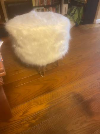 White Faux Fur Ottoman 1
