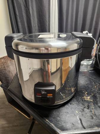 Thirty quart rice cooker 1