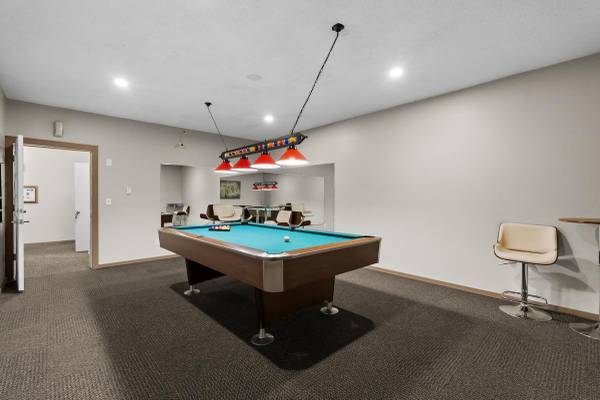 $1,240 / 448ft2 - Captivador con Piso de Madera Maciza: ¡Disfruta de Tenis y Sauna! (301 T St SW)63850642090881124