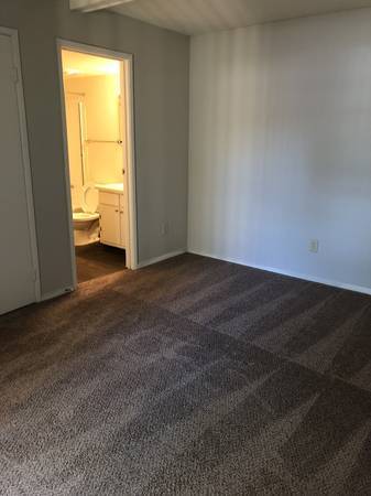 $1,480 / 3br - 1219ft2 - Three Bedroom Two Bath Available in November! Apply Online Today! (St. Louis/South County/Mehlville)63924425088898124