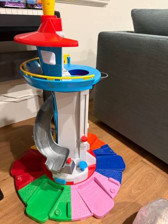 Paw Patrol Tower 1