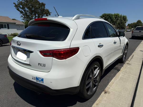 2012 Infiniti fx35 - $7,400 (Bell gardens)62938476395011124