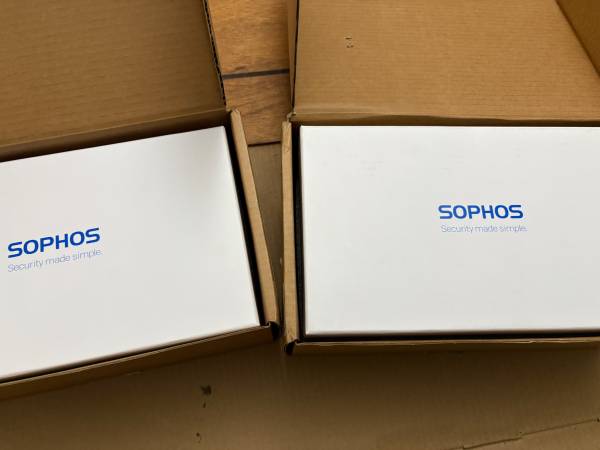 In original box Sophos XG 86 Next-Gen VPN Firewall Appliance - $60 (hercules, pinole, san pablo, el sob)63439928405763122