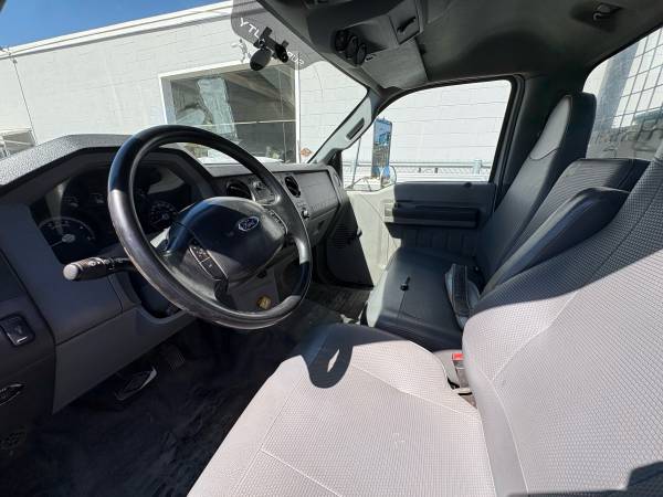 2015 Ford F-650 Cummins - Photo 7