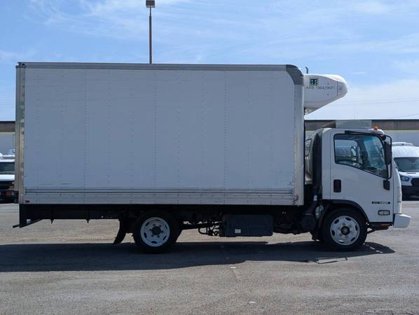 2019 Isuzu NQR Refrigeration 16FT - Photo 8