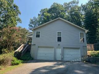 $2,300 / 3br - 1684ft2 - Beautiful Reems Creek Rental (Weaverville)64029372675203121