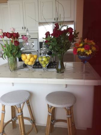 KITCHEN STOOLS 1