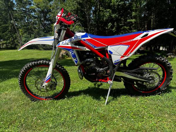 2022 Beta X trainer and Wheels 1