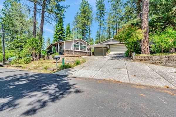 $435,000 / 3br - 1665ft2 - Completely Remodeled Home in  Heather Glen Subdivision (Applegate)63952103420930120