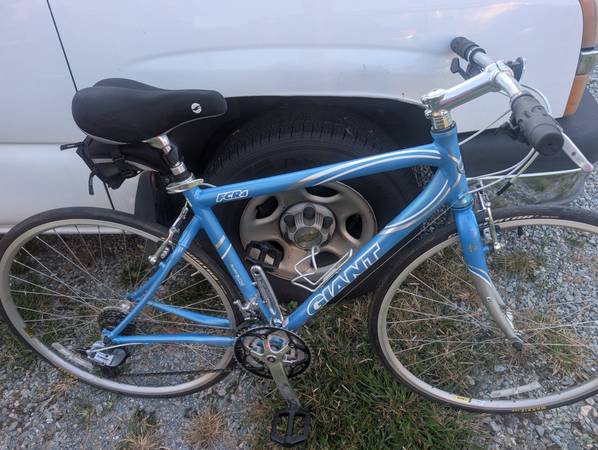 16" Mens Giant FCR4 Hybrid Bike For Sale 1