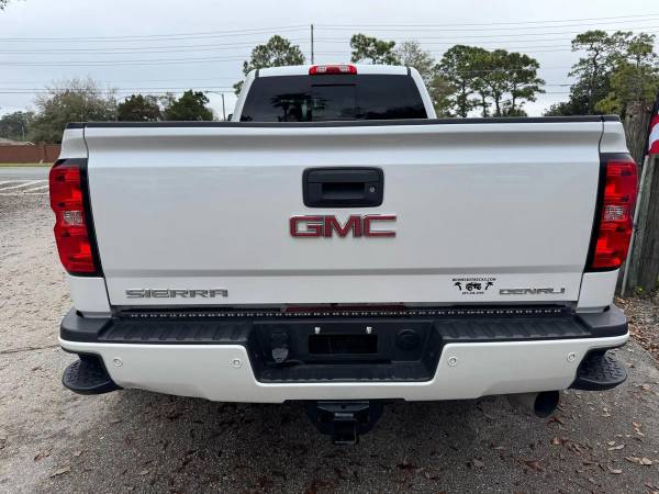 2018 GMC Sierra 3500 HD - Photo 4