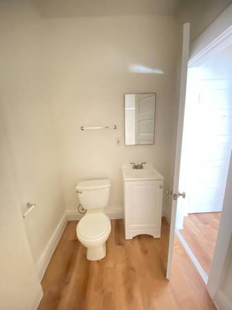 $800 / 1br - Studio Available! On Mountain View Ave! (mountain view)64023715993731124
