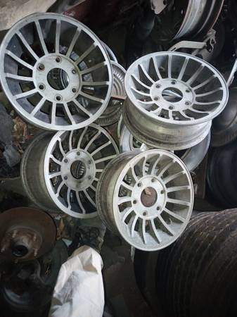 Turbine Wheels 6 Lug Unsure Of Bolt Pattern 1