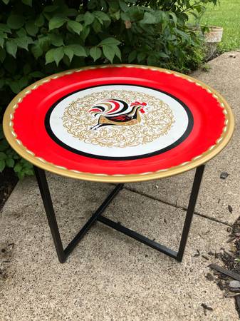 Decorative 2-piece Metal Table 1