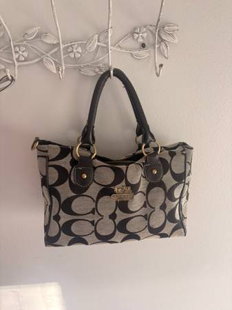 Coach purse 1