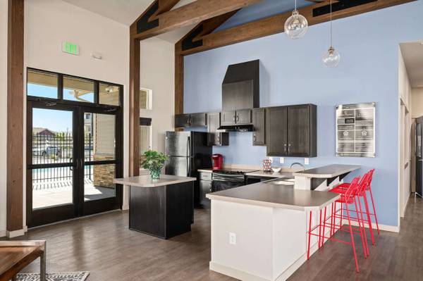 $1,542 / 3br - 3 bedroom, State-of-the-Art Fitness Center, Cyber Cafe (2555 Bella Coola Ln, Richland, WA)63624280457729124