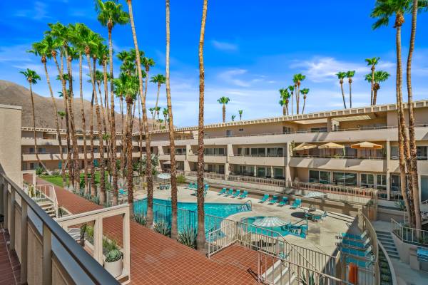 $3,200 / 2br - 1131ft2 - Alejo Villa 2BR/2BA Condo (Palm Springs)63758570491777122