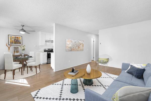 $2,260 / 2br - 849ft2 - Mantenimiento en el lugar, listo para cable, instalaciones de lavandería, piscina (El Cajon)63657326846979121