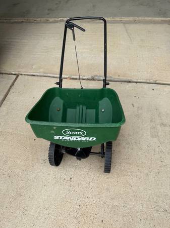 Scott standard spreader 1
