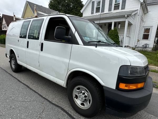 2019 Chevy Express 2500 series estantes y repisas 147 k listo para usar - $11,000 (10 min bridge)63623667472641121