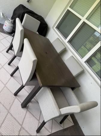 Modern Dining Table Set with 6 Chairs - Moving Must Sell
 1