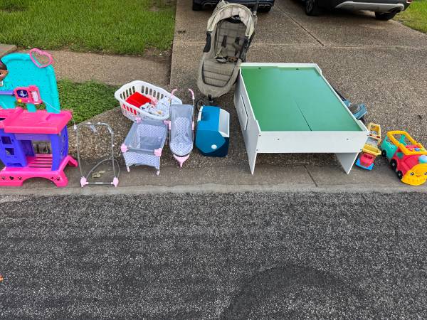Toys and Stroller 1