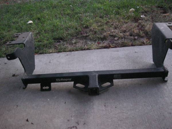 MOPAR HITCH RECIEVER MOUNT 1