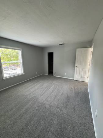$1,175 / 2br - 1094ft2 - Looking for a 2 Bedroom? (1900 Morningside Drive, Burlington NC, 27217)64027440177025124