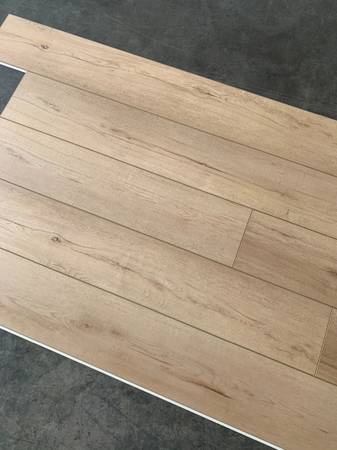 LIFESTYLE FLOORING Wholesale, $3.99/sf Calypso Oak (WaterProof) LVP 1