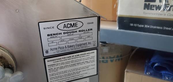 ACME PIZZA ROLLER 1