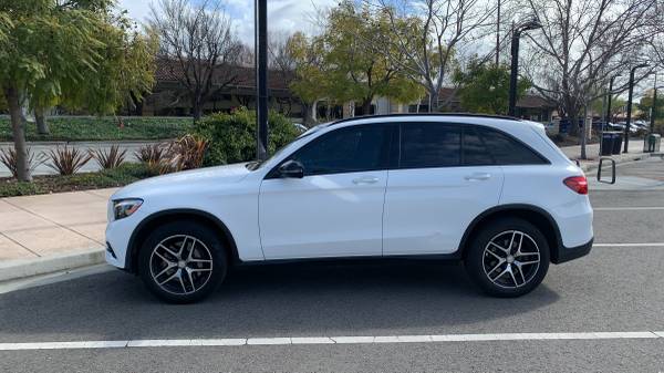 2017 Mercedes-Benz GLC GLC 300 4MATIC Utilitario deportivo 4D - $15,499 (Fremont / Union City / Newark)63469885798019121