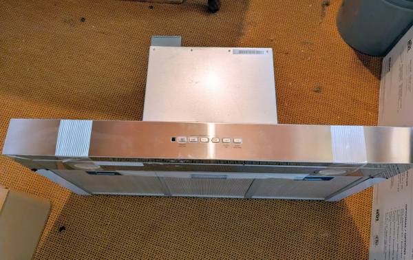 Premium Range Hood 1