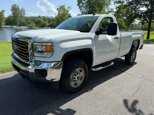2015 GMC Sierra 2500HD 52K MI! ONE OWNER! - $27,900 (Forsyth, MO)63624888721795122