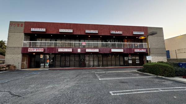 Commercial Unit for Lease in Rosemead (Near Garvey & Del Mar Ave) 1