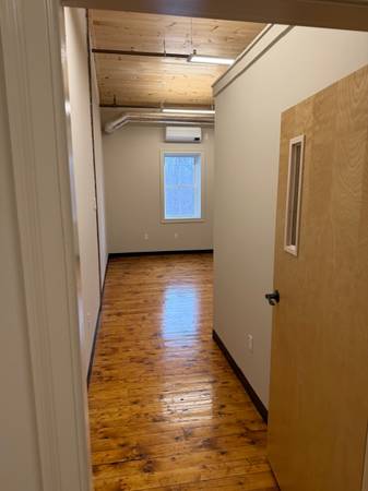 Offices & Warehouse For Rent--Various Sizes and Prices 1