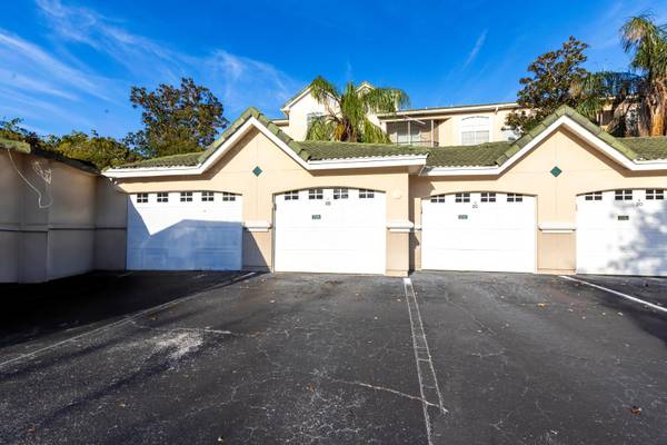$215,000 / 2br - 1250ft2 - First floor, Palmer Ranch 2/2 Condo with garage at least expensive!! (Sarasota)63791154416129120
